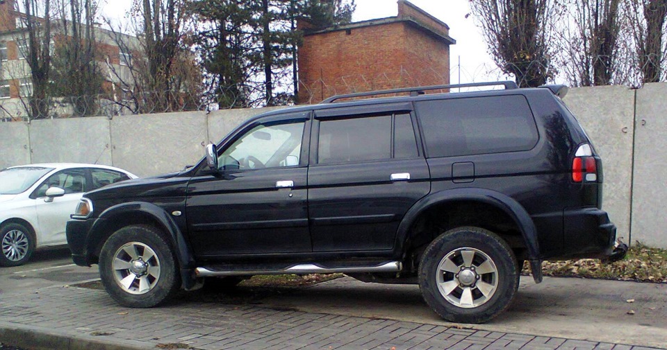 После инсталляции пружин — Mitsubishi Pajero Sport (1G)