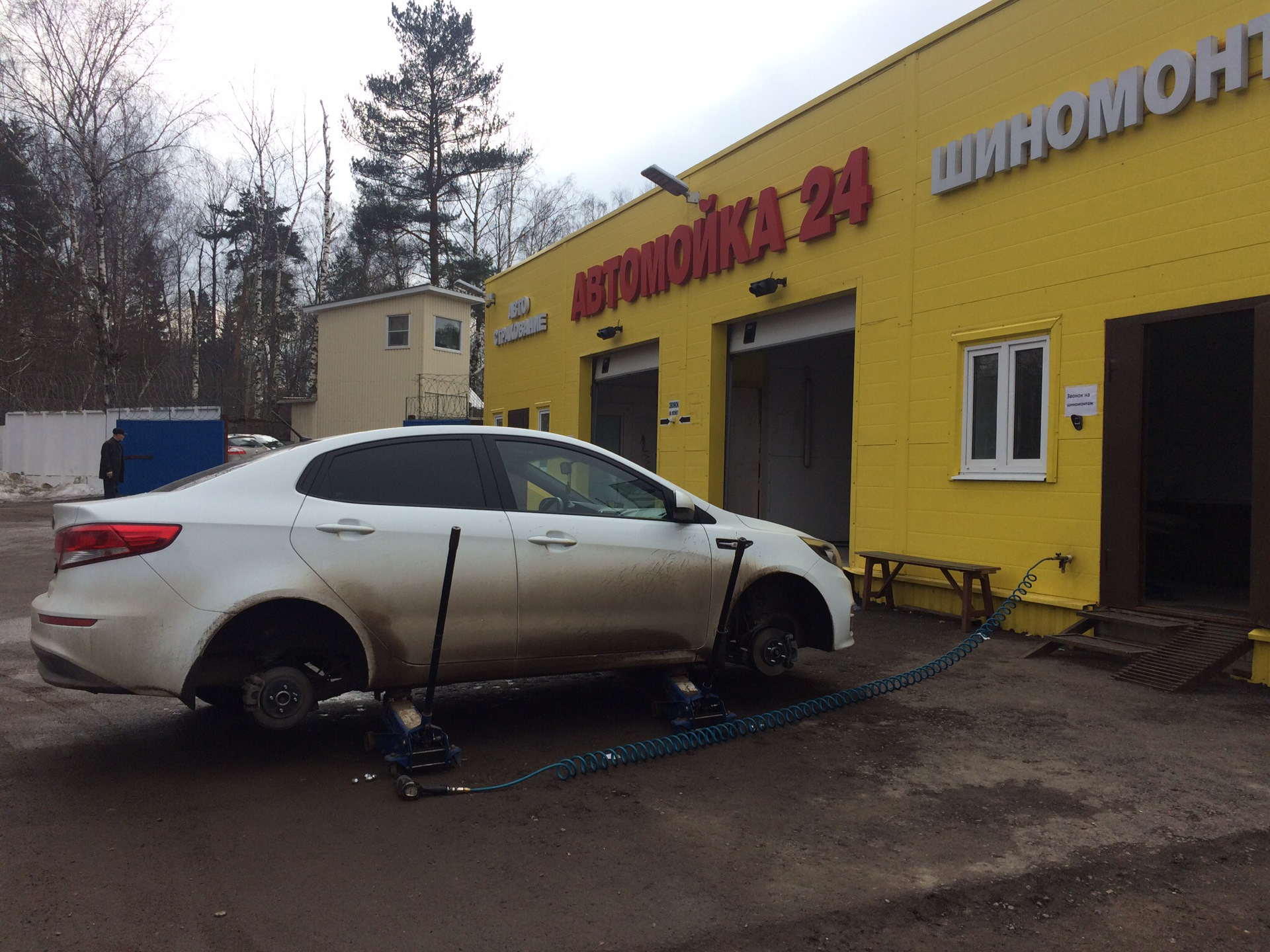 Летняя резина зимой. Купил Газель. — KIA Rio (3G), 1,6 л, 2016 года ...