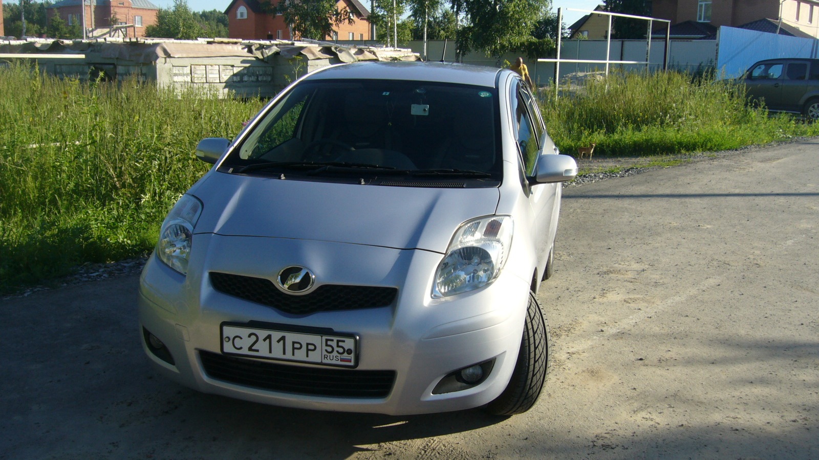 Toyota Vitz (90) 1.0 бензиновый 2010 | Royal Car на DRIVE2