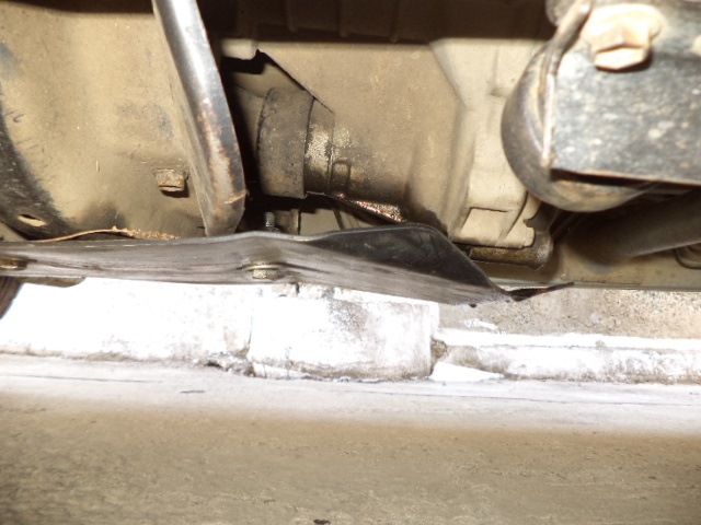 Течь сальника хвостовика раздатки — Suzuki Escudo (2G), 1,6 л, 1997 ...