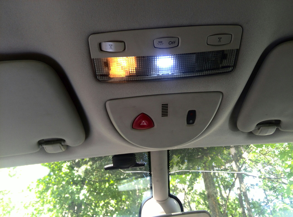 Замена лампочек освещения салона — Renault Espace IV, 1,9 л, 2003 года ...