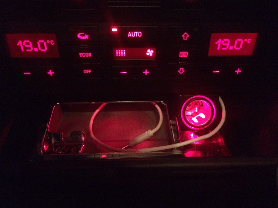 Головное устройство Alpine CDA-9856R + AUX — Audi A6 (C5), 2,4 л, 1998 ...