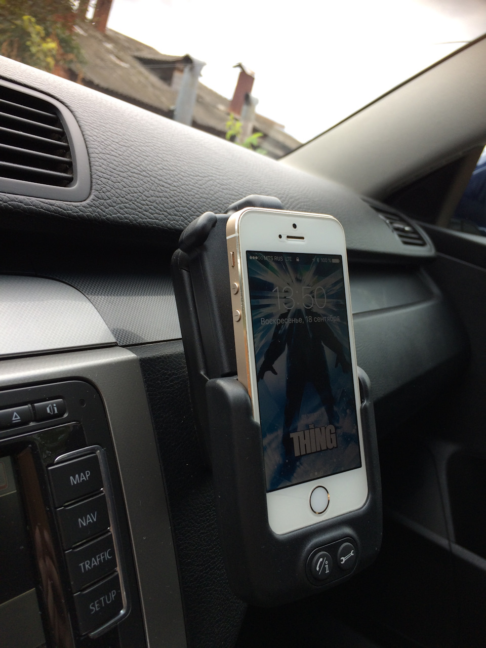 Кредл (держатель) для iphone 5/5S/SE (3C0051435CQ) — Volkswagen Passat  Variant (B6), 2 л, 2006 года | аксессуары | DRIVE2