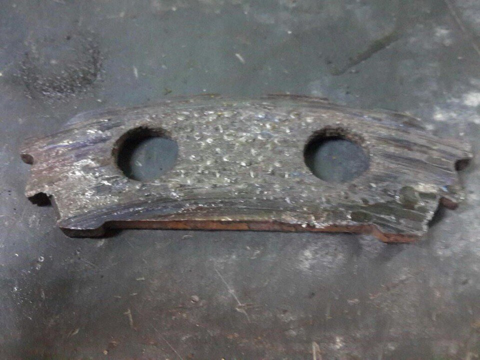 Слетела колодка, сожрала тормозной диск — Subaru Impreza (GD, GG), 2 л ...