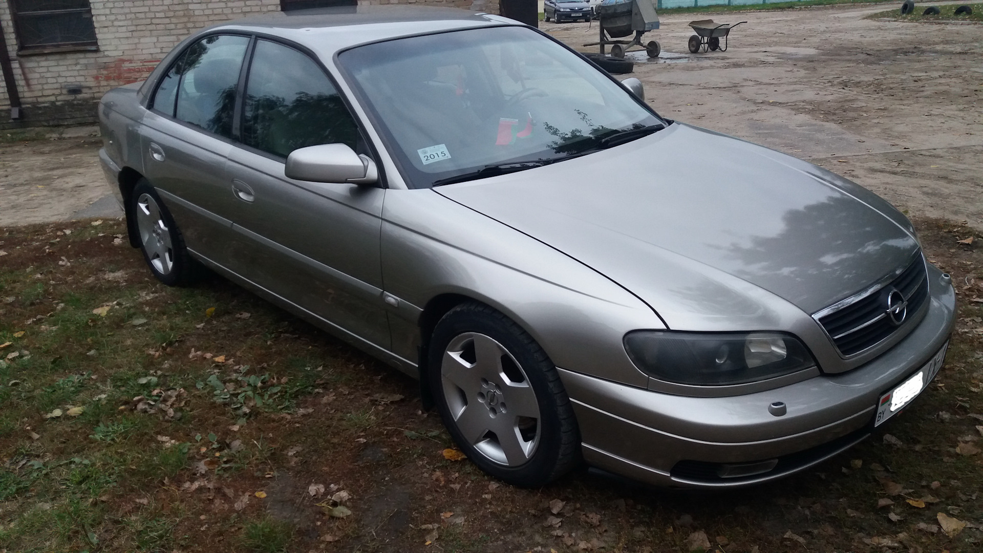 Opel Omega 2.2л 2003