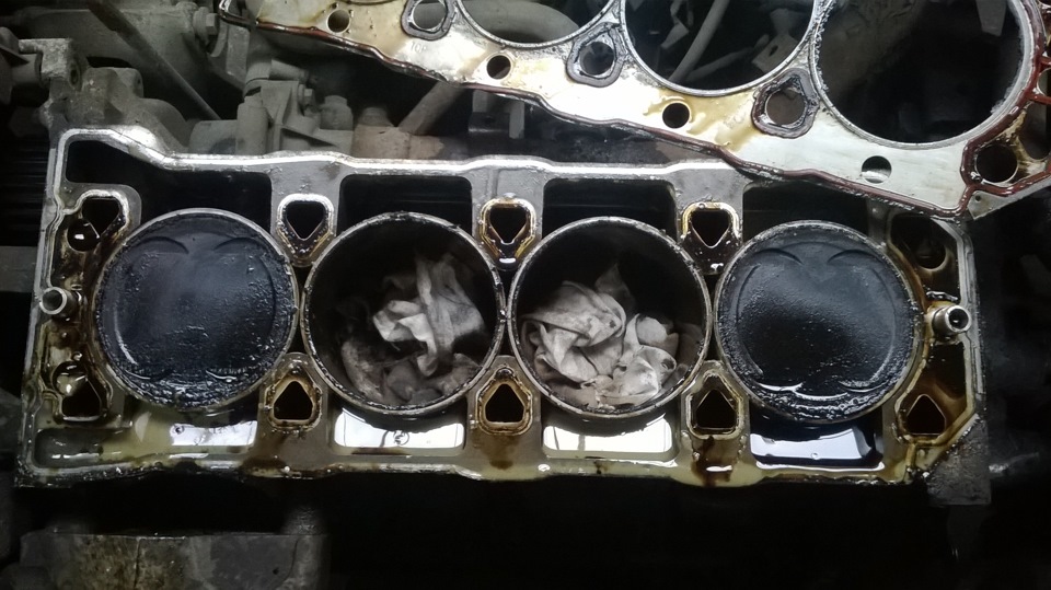 масло гбц. масляный канал гбц ланос. блок цилиндров 2az fe. масло гбц. нагар в моторе.
