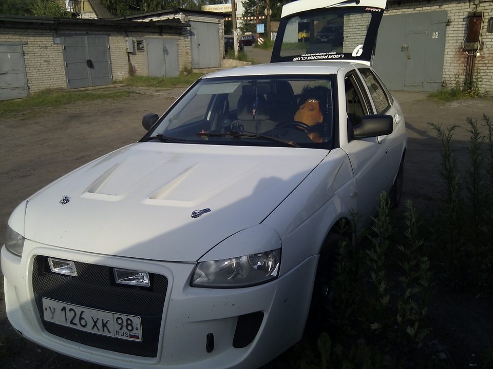 Новый член команды) — Lada Приора хэтчбек, 1,6 л, 2009 года | прикол ...