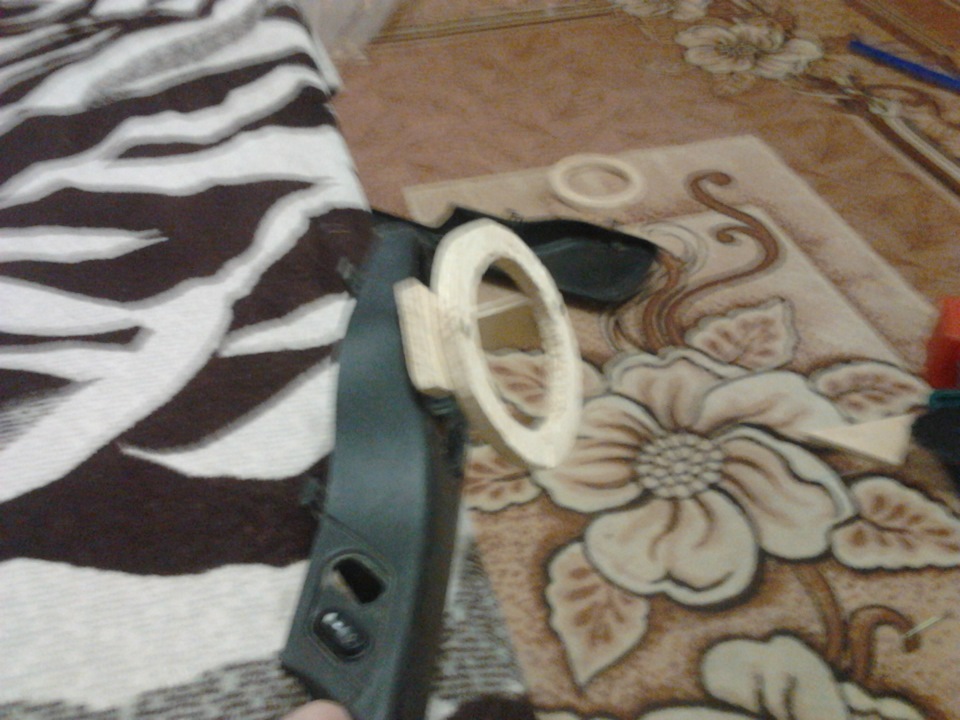 начал делать подиумы — Lada 2115, 1,5 л, 2005 года | фотография | DRIVE2