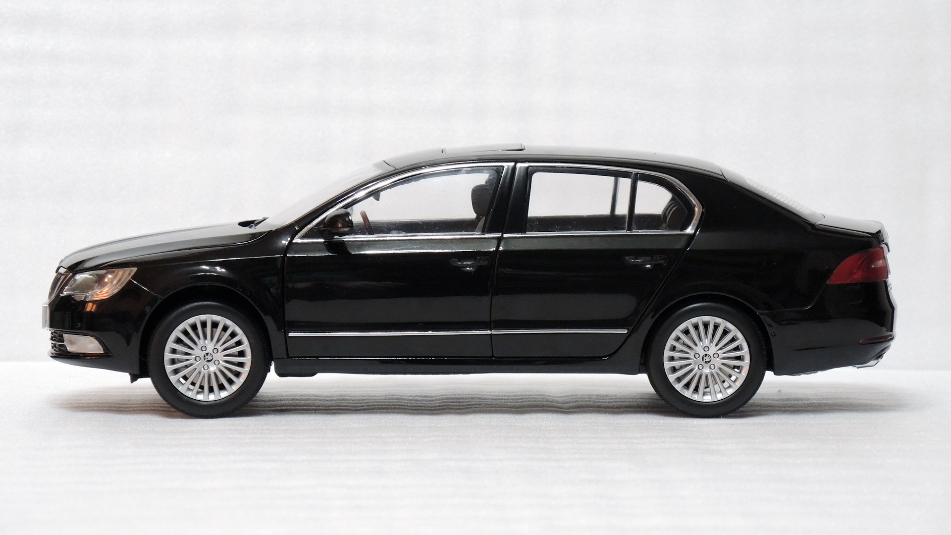 Skoda Superb II, рестайлинг (1:18, Shanghai Volkswagen) — Сообщество  «Масштабные Модели» на DRIVE2