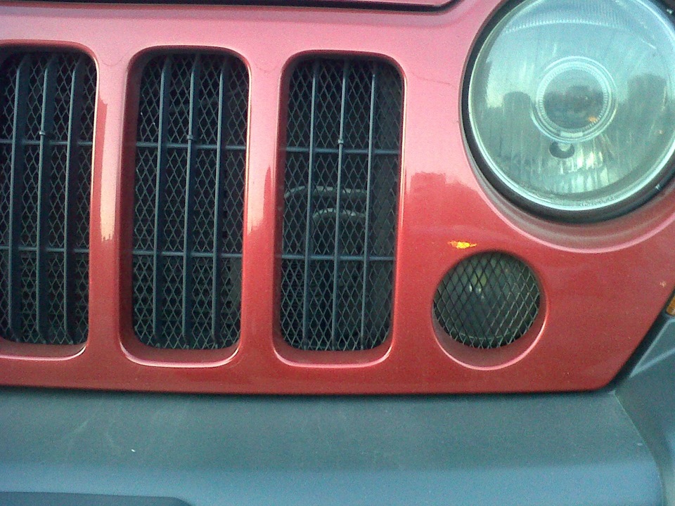 Защита радиатора — Jeep Cherokee (KJ), 3,7 л, 2006 года тюнинг DRIVE2