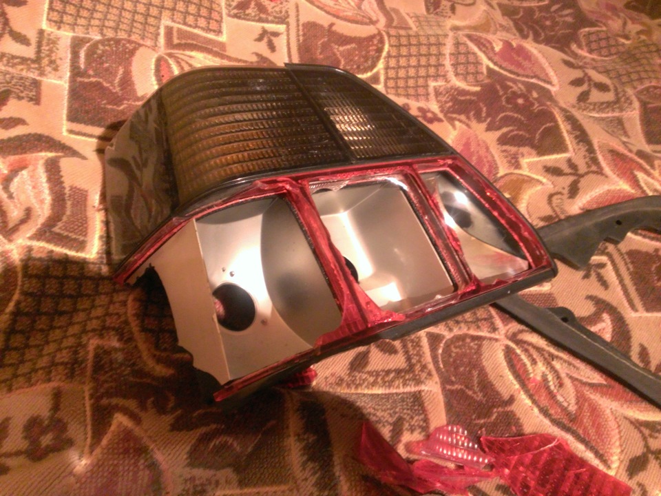 hella red-black — Volkswagen Golf GTI Mk2