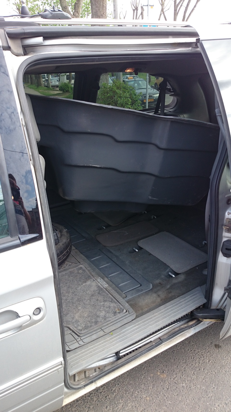 -где у вас пруд? — где поймают, там и прут — Chrysler Town and Country ...