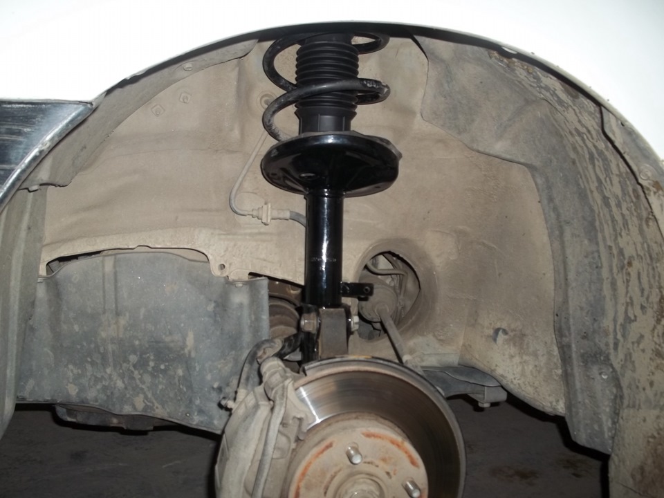 Стойки, масло, полка вместо магнитолы. — Toyota Corolla (110), 1,5 л ...