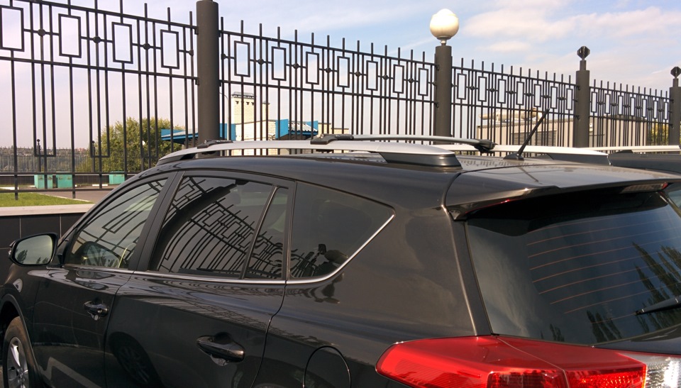 Фото в бортжурнале Toyota RAV4 (IV)