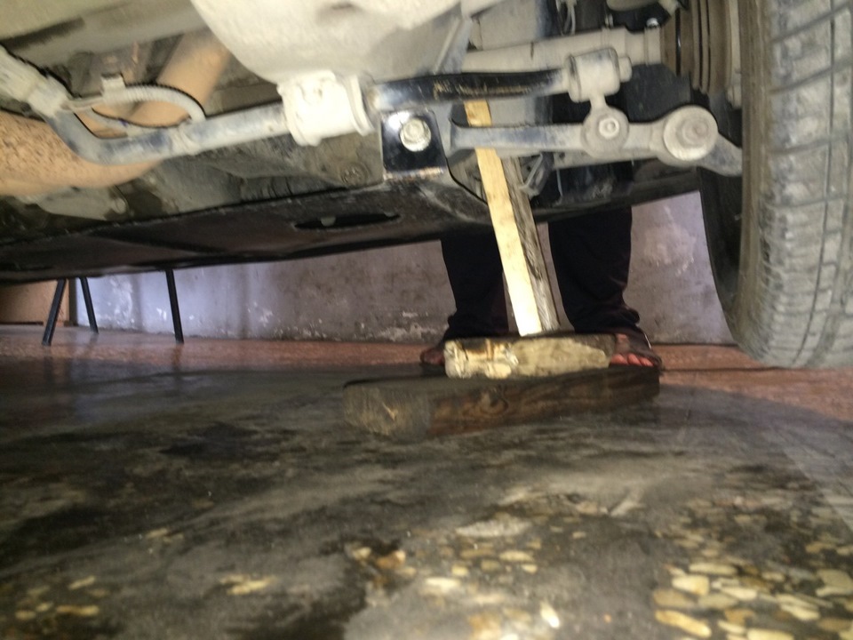 Замены тросика привода, натяжного ролика генератора, и сам ремень ...