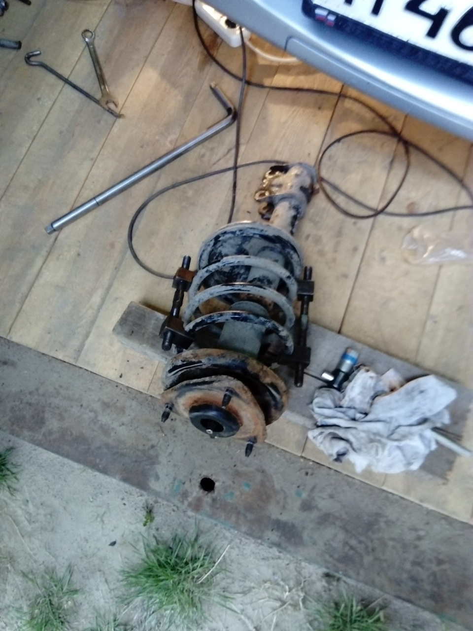 Замена опорного подшипника или треск при повороте руля — Mitsubishi ...