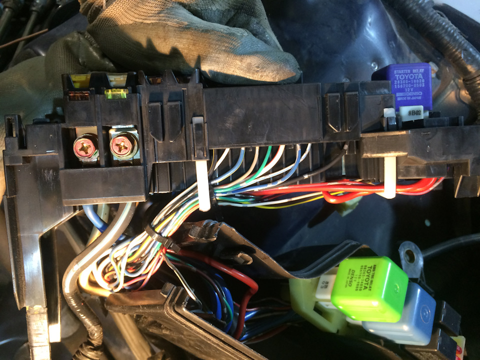 Омивач фар, блок реле — Lexus IS, 2 л, 2000 года | своими руками | DRIVE2