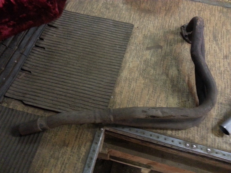 Приёмная труба или же штаны — Lada 4x4 3D, 1,7 л, 1997 года | своими ...