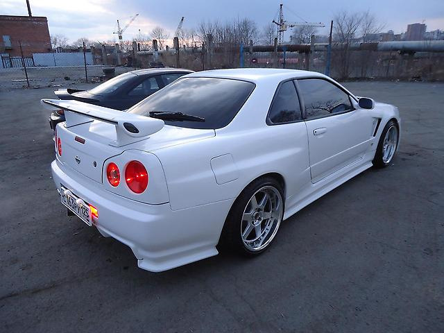 Neksa Autotuning Skyline r34