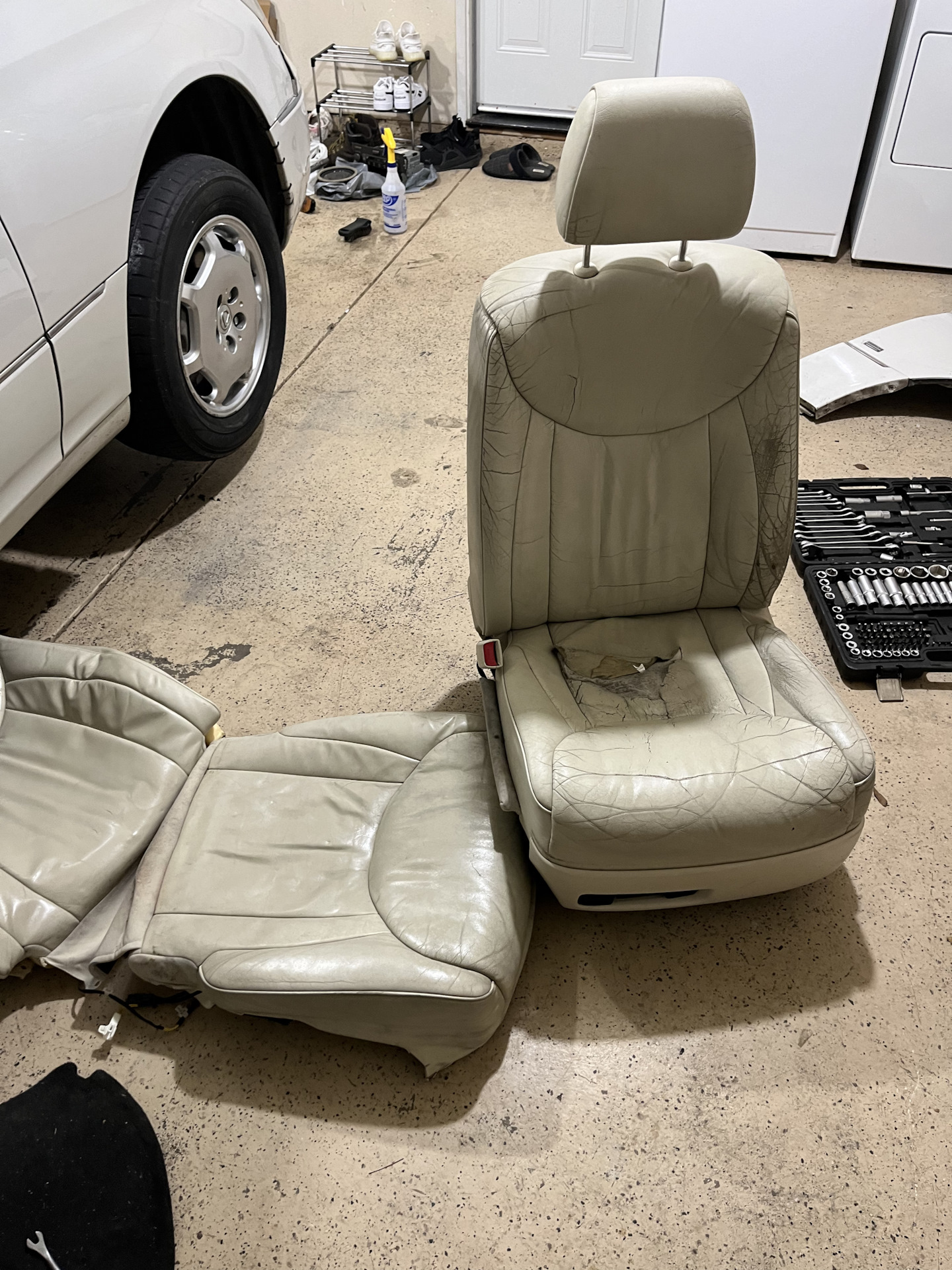 просыпайся котик с надписью. наказан в углу прикол. вставай ч 4. пора вставать прикольные. ложимся спать.