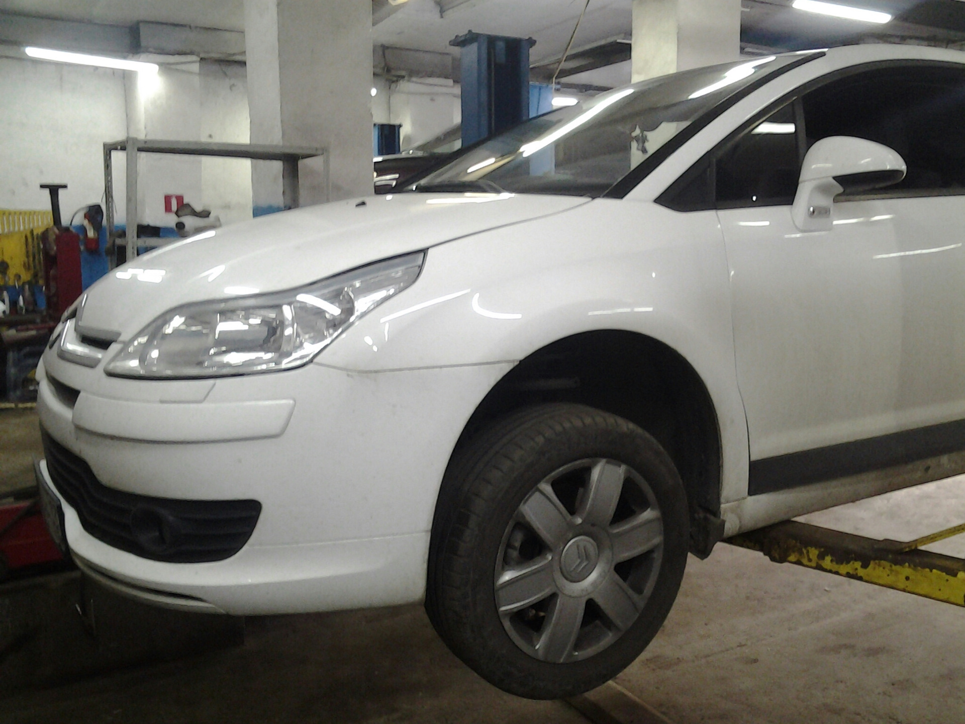 шаровые + тяги стабилизатора — Citroen C4 (1G), 1,6 л, 2006 года ...