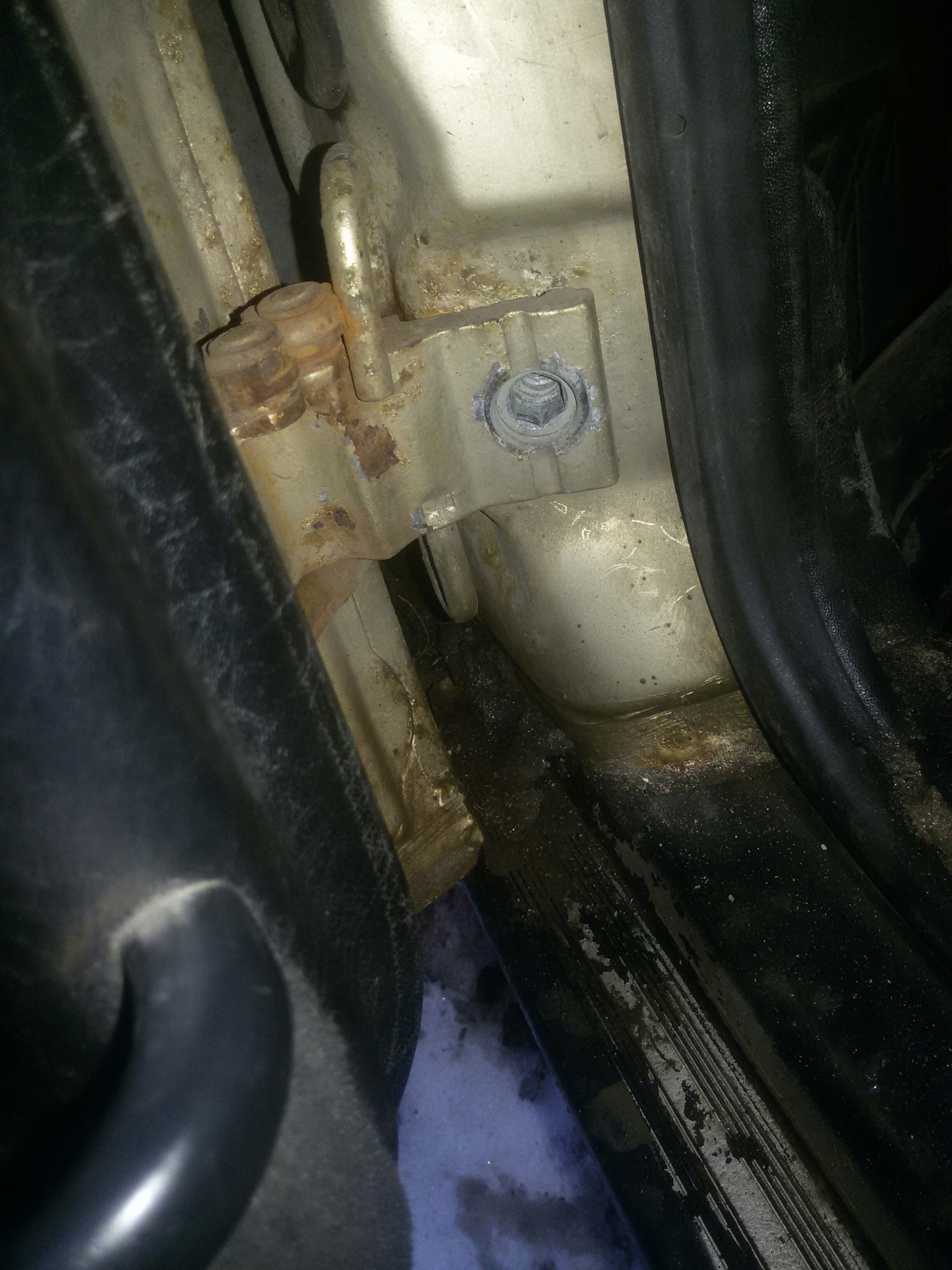 Ауди 80 б3 как отрегулировать. Регулировка света фар ауди 80. Регулировка зеркал ауди 80. Регулировка света фар ауди 80 б4. Регулировка крышки багажника ауди а6с5.