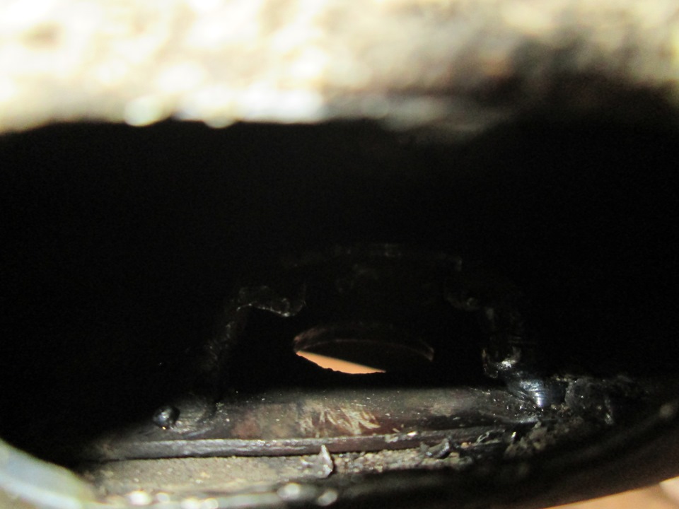 Ремонт закладной в ланжероне ( Прокручивается болт ) — Opel Combo C, 1 ...