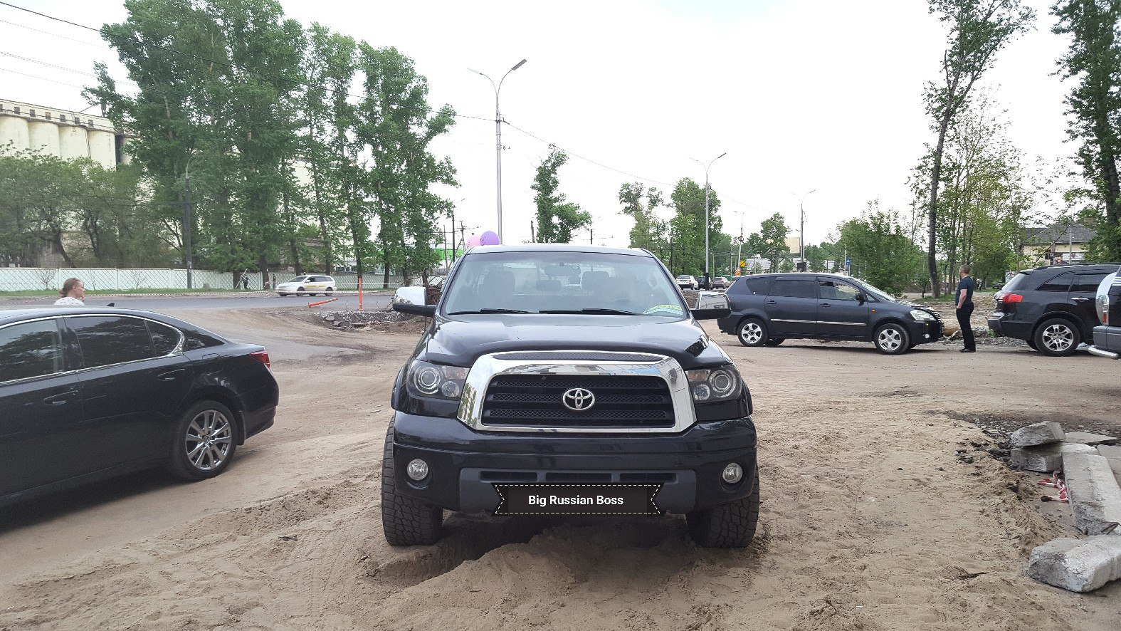 Toyota Tundra (II) 5.7 бензиновый 2008 | 