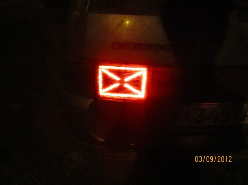 Надоело менять лампочки в задних фонарях, то горят, то нет)) — Lada ...