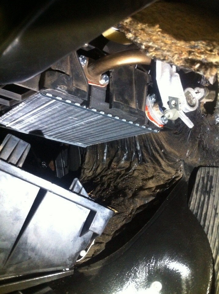 Замена радиатора печки на Ниве — LADA 4x4 3D, 1,7 л., 2006 года ...