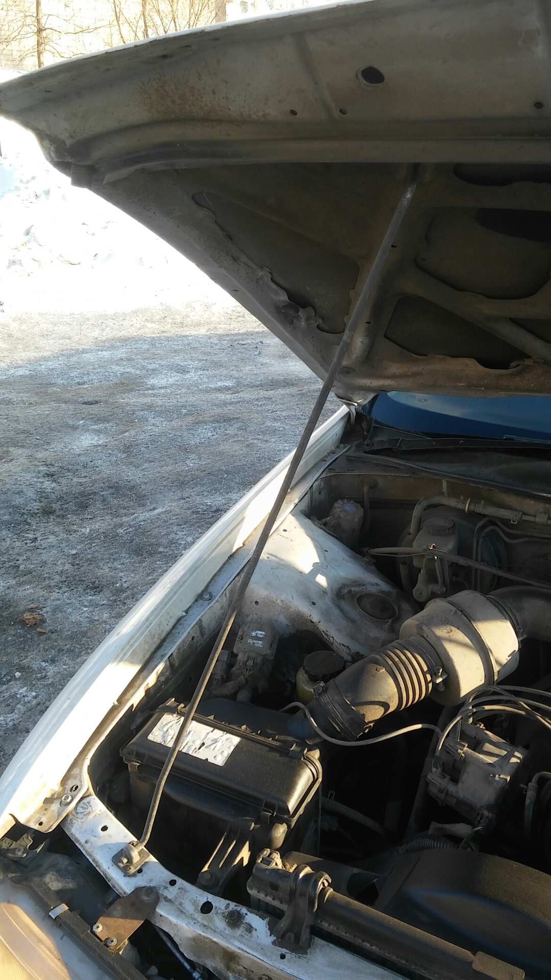 Держатель капота — Toyota Cresta (90), 2 л, 1995 года | своими руками ...