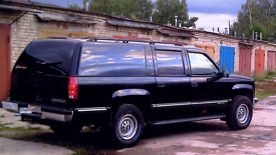 Chevrolet Suburban 9g