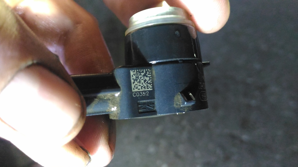 Замена парктроников заднего хода. — Chevrolet Tahoe (GMT900), 5,3 л ...