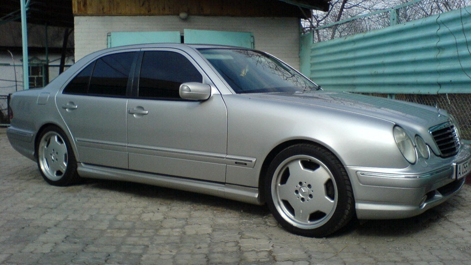 Mercedes Benz w210 1998