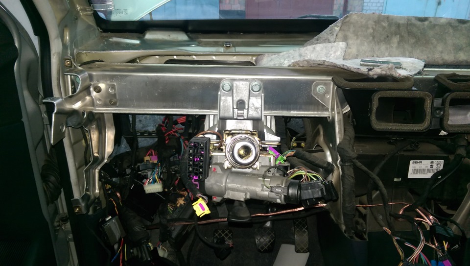 1def50as 960 Как открыть багажник шкода фабия