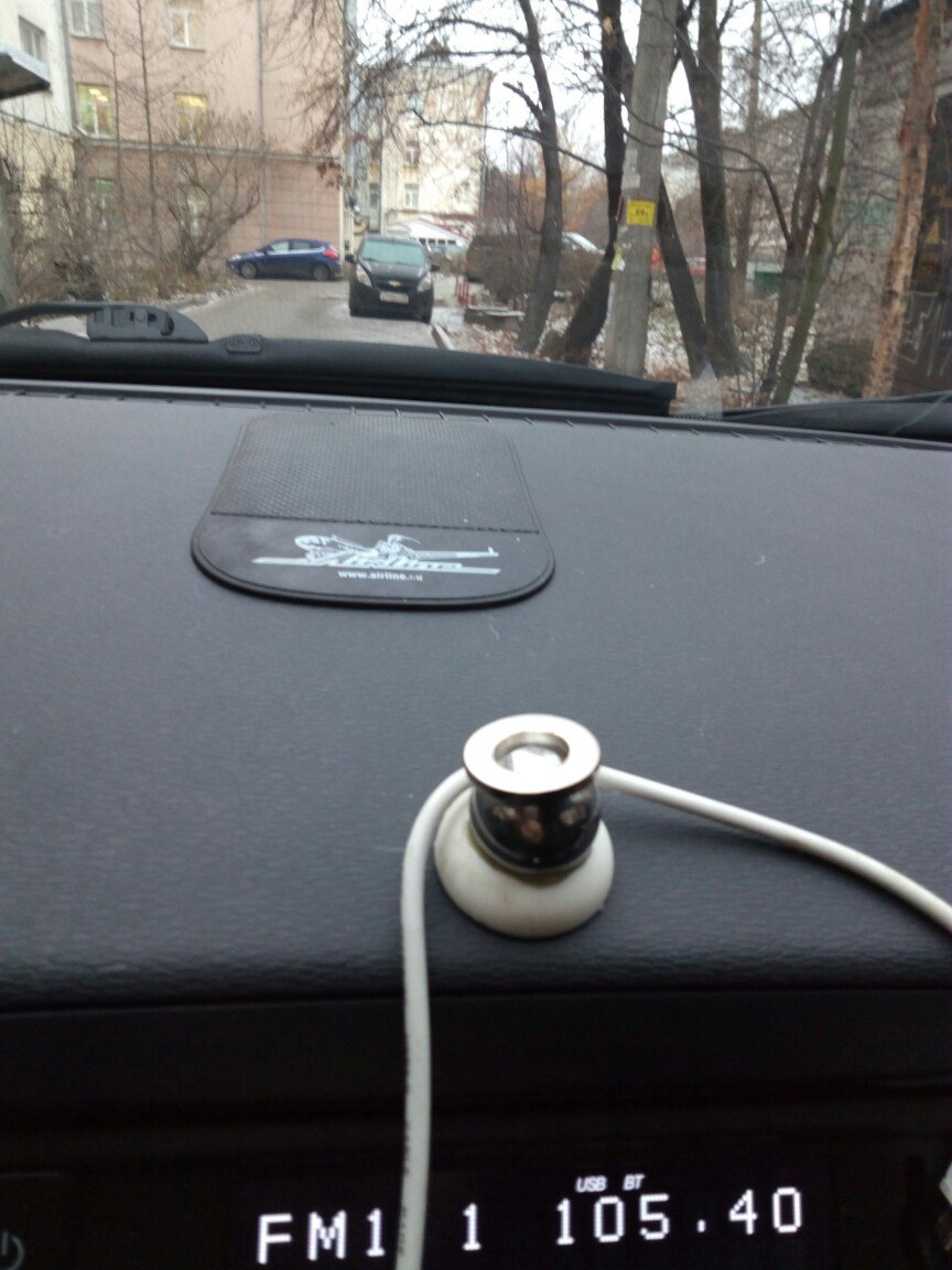 1df3c9es 960 держатель телефона в весту фото