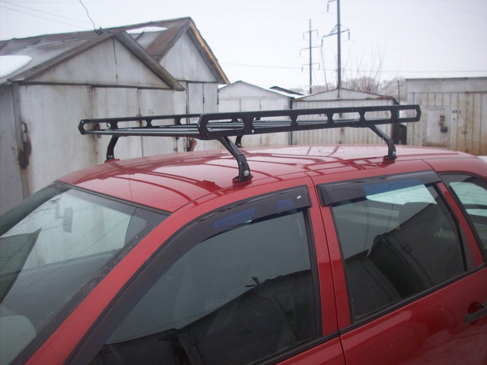 Багажник на крышу автомобиля можно. Багажник на крышу ВАЗ Калина 1. Багажник на крышу ВАЗ 1118.