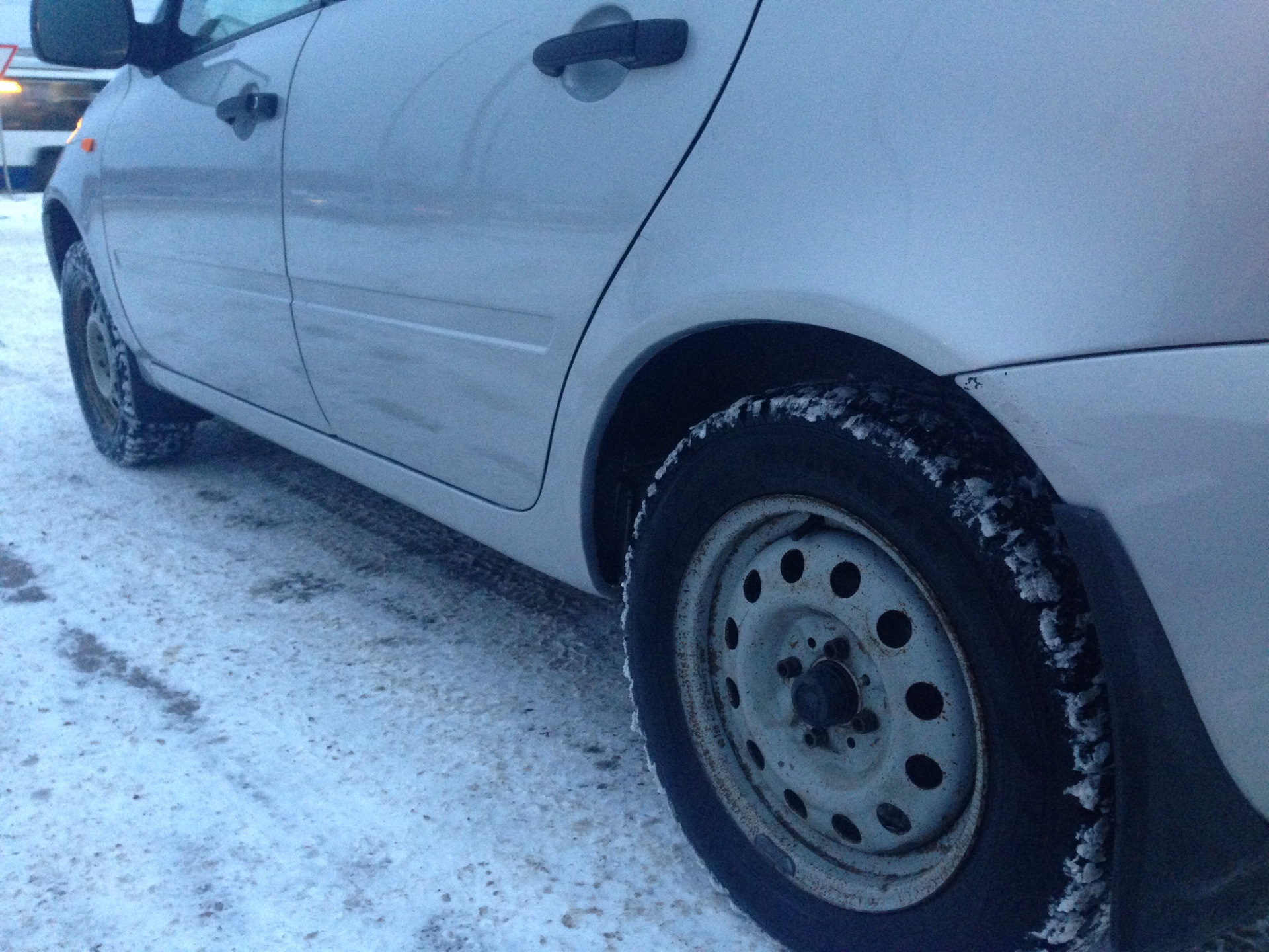 Кузовной ремонт. Первая мойка после покраски. — Lada Калина хэтчбек, 1 ...