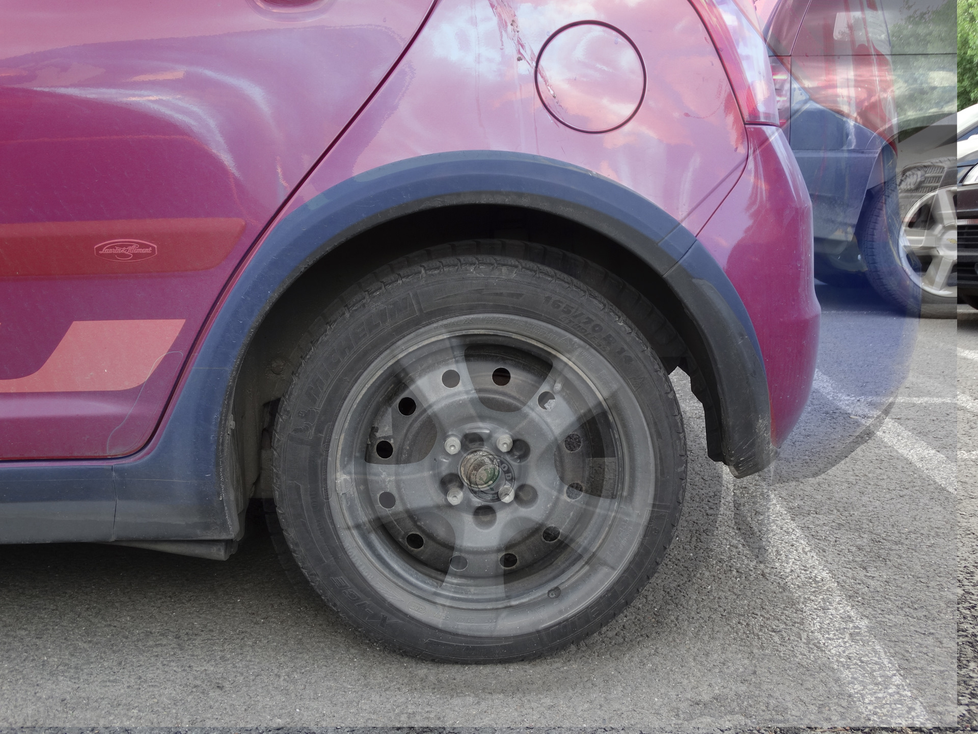 Арки шкода фабия. Skoda fabia combi mk2. Расширитель арок skoda fabia. Накладки на арки шкода фабия 1. Расширители арок шкода фабия 1.