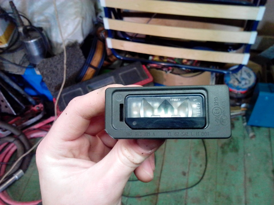 Светодиодный плафон в освещение номера. — Volkswagen Passat B5, 1,8 л ...