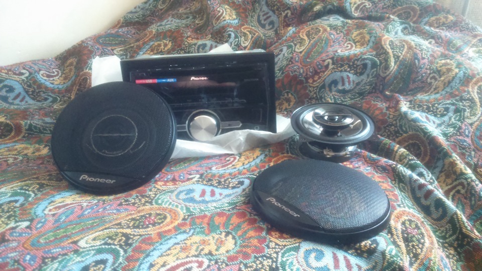 Будущее акустики Маяка) — Toyota Mark II (70), 2 л, 1985 года ...