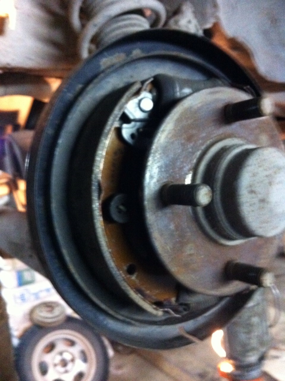 Замена колодк — Nissan Sunny (B14), 1,6 л, 1997 года | визит на сервис ...