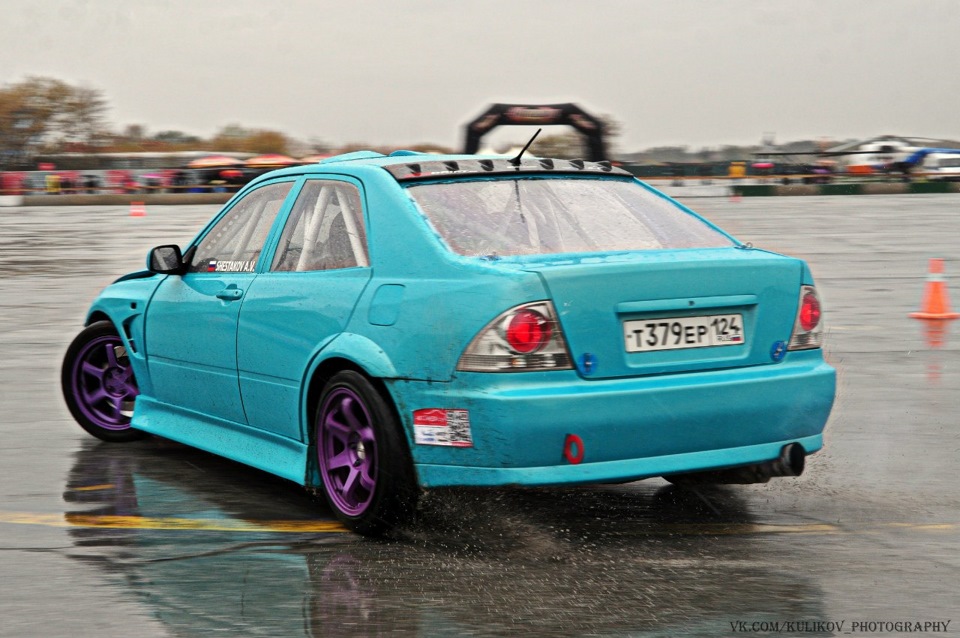 Toyota Altezza корч