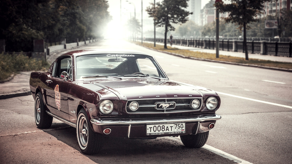 Ford mustang drive2