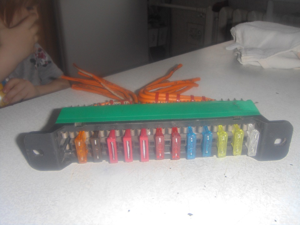 блок плавких предохранителей уаз буханка фото