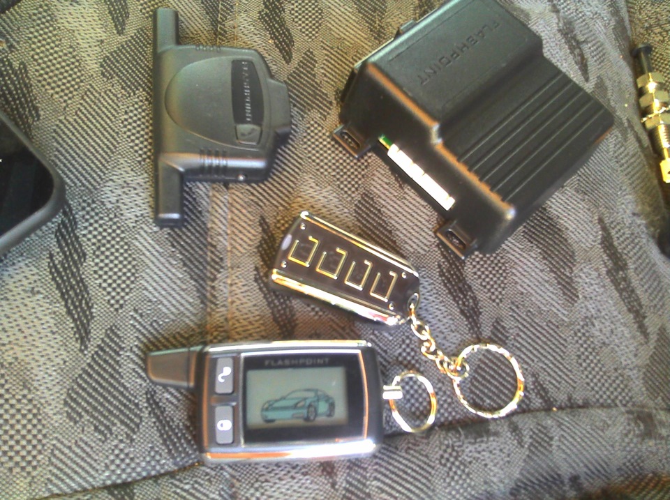 Установка сигнализации с обраткой и подключил второй плафон в салоне ...