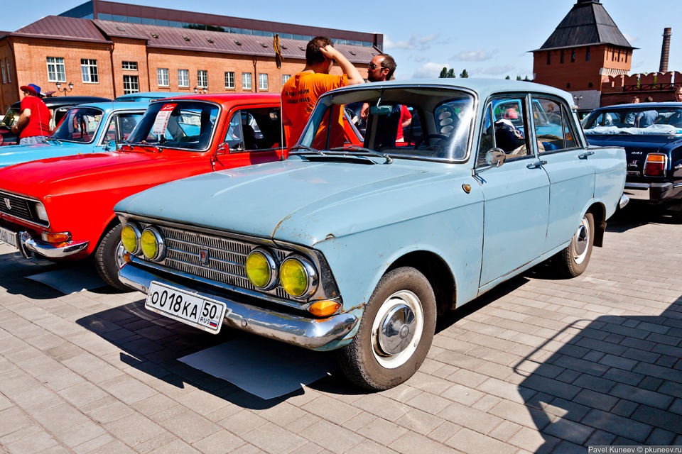 Покороче отечественные. Автострада Тула 2101. Автострада Тула 2101 желтая. Отечественный автопром. Жигули на автостраде.