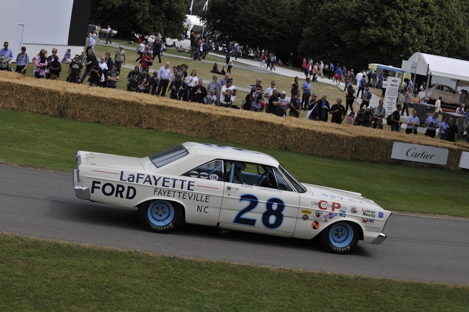 Фестиваль скорости в гудвуде. Goodwood фестиваль скорости. Goodwood Festival of Speed NASCAR. Goodwood драйв2.