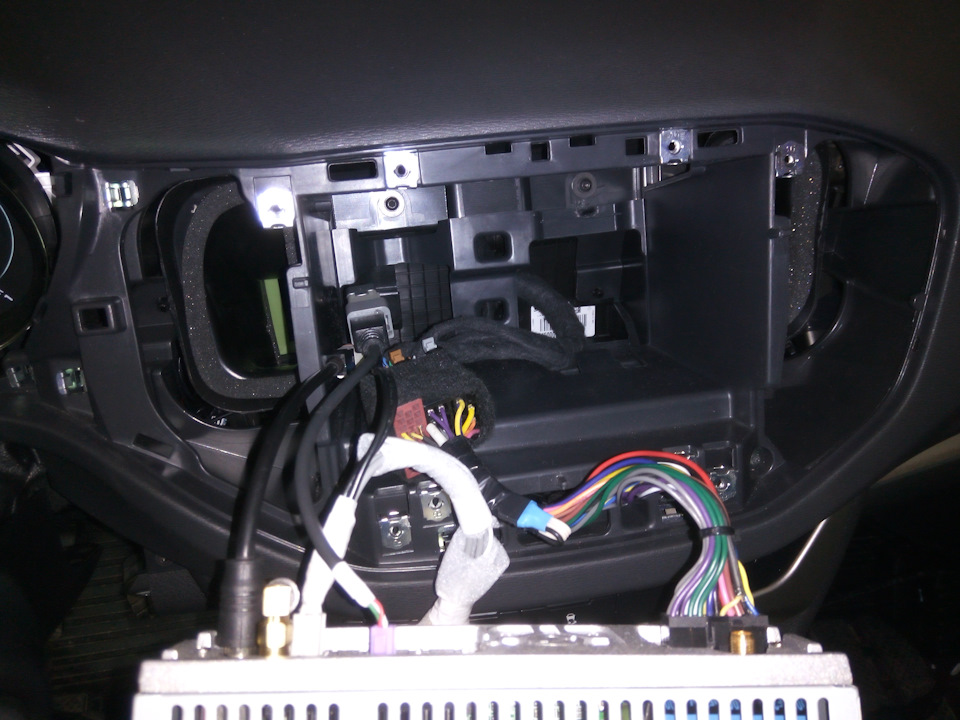 подключенные к ММС кабели и жгуты — Lada Vesta (1G)