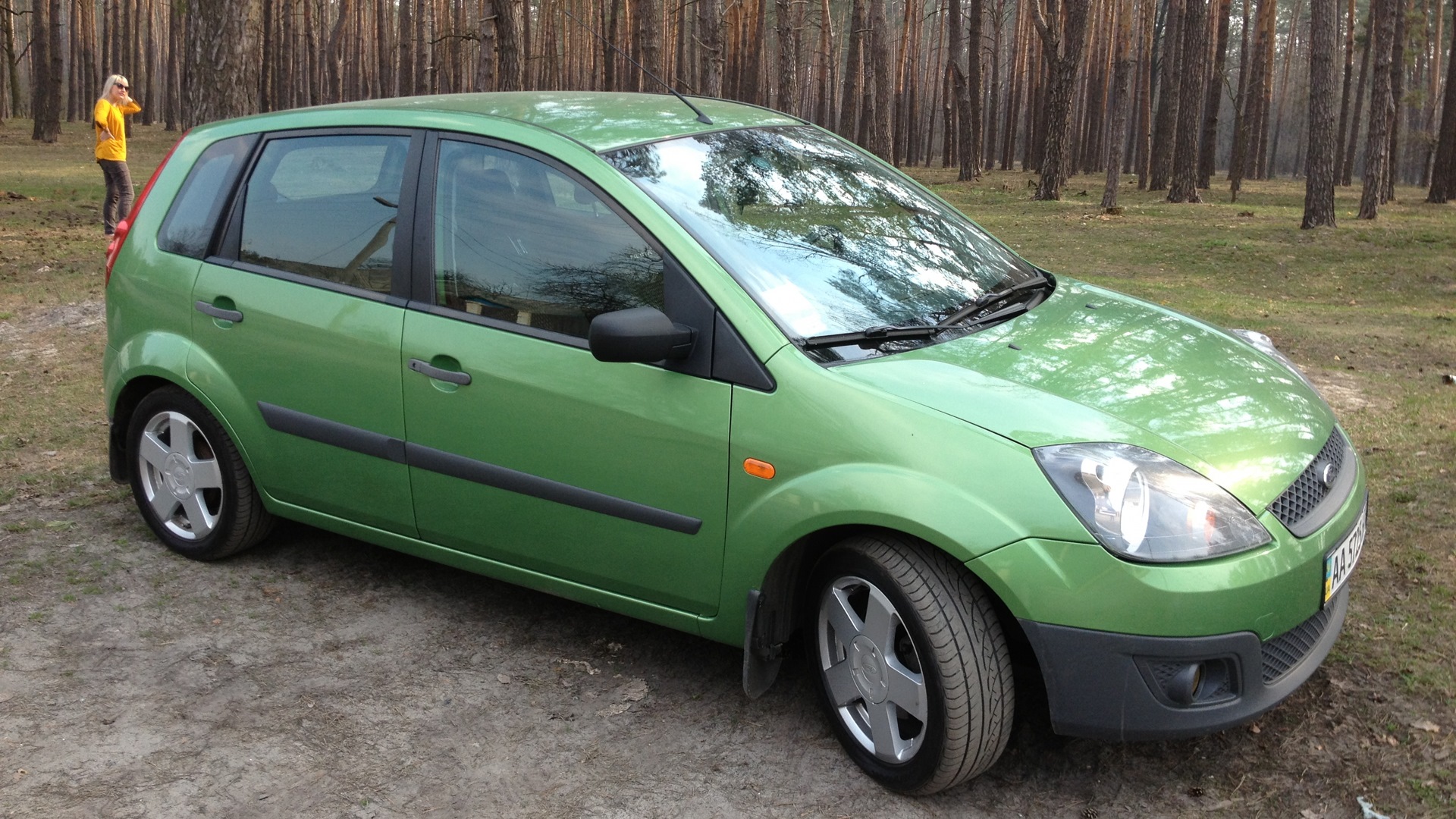 Ford Fiesta (Mk V) 1.4 бензиновый 2008 | 